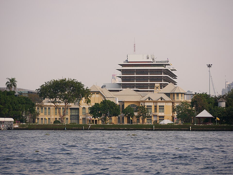A photograph of Bang Khun Phrom palace