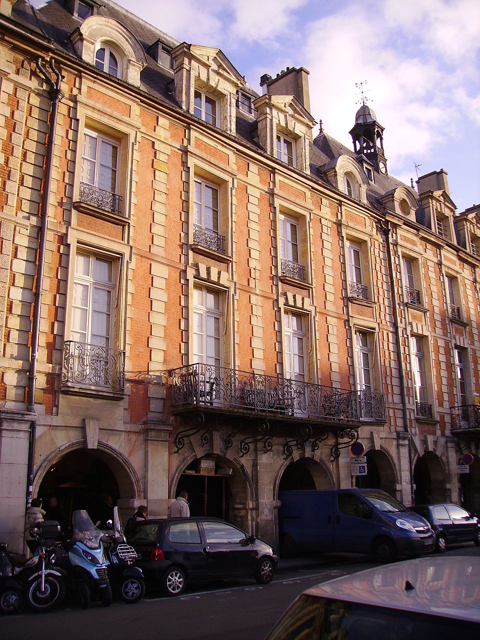 A photograph of hôtel d'Asfeldt