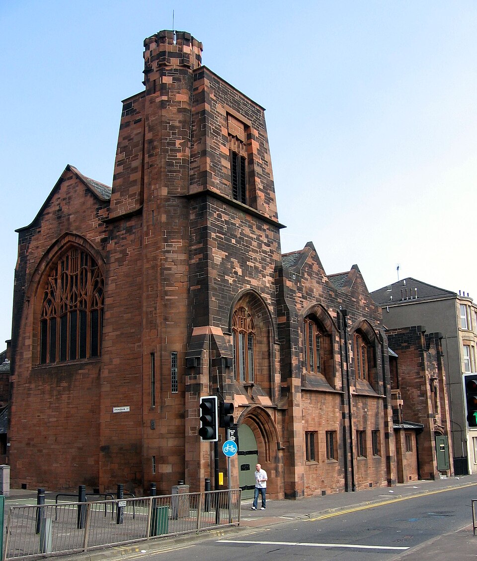 A photograph of Queen's Cross Church