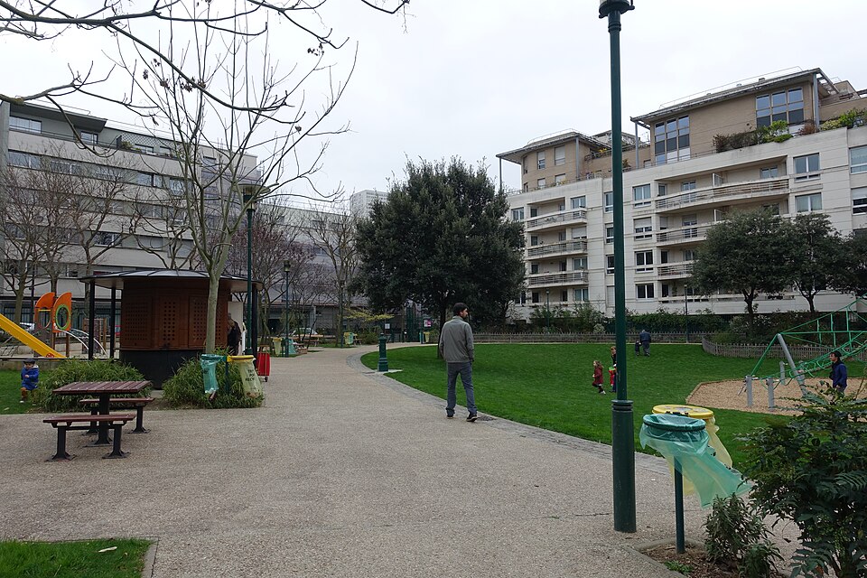 A photograph of square des Chamaillards