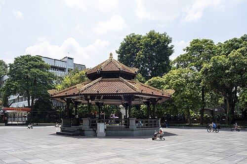 Chí Linh Park