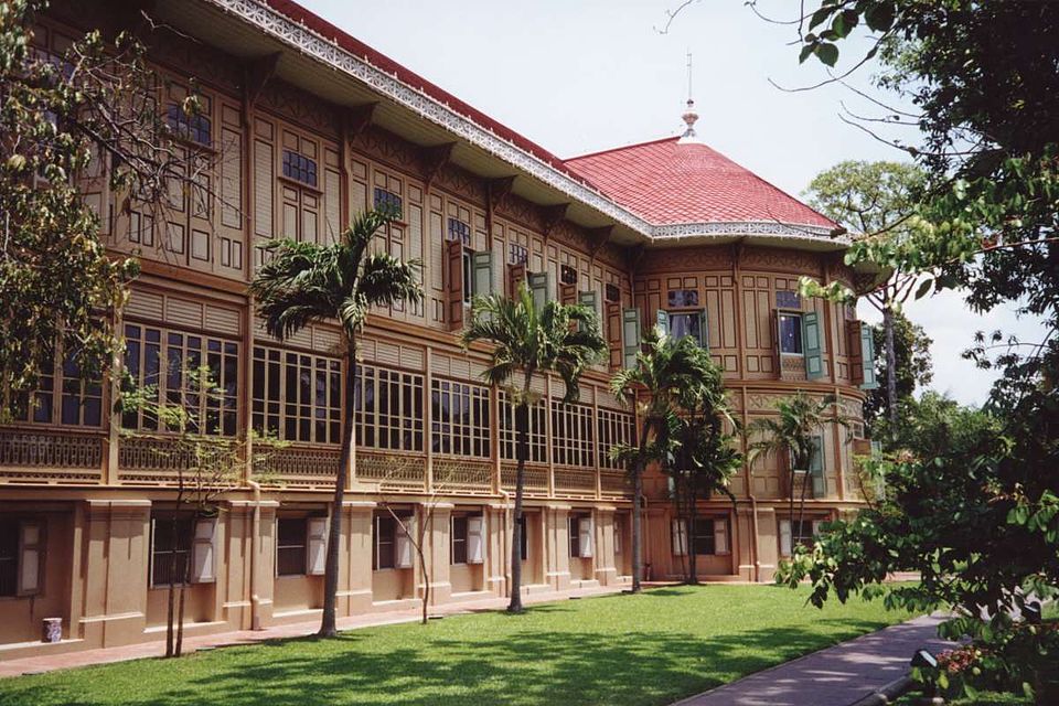 A photograph of Dusit Palace