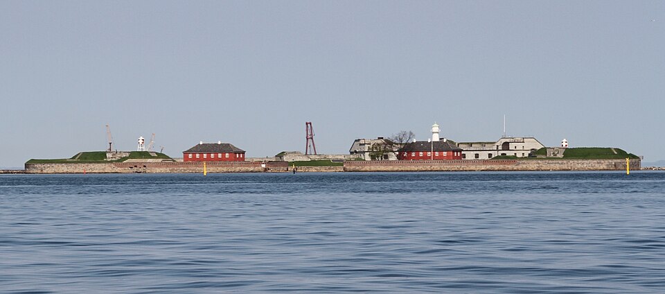 A photograph of Trekroner Fort