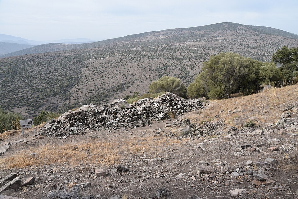 A photograph of Aigai