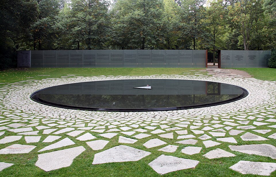 A photograph of Memorial to the Sinti and Roma victims of National Socialism