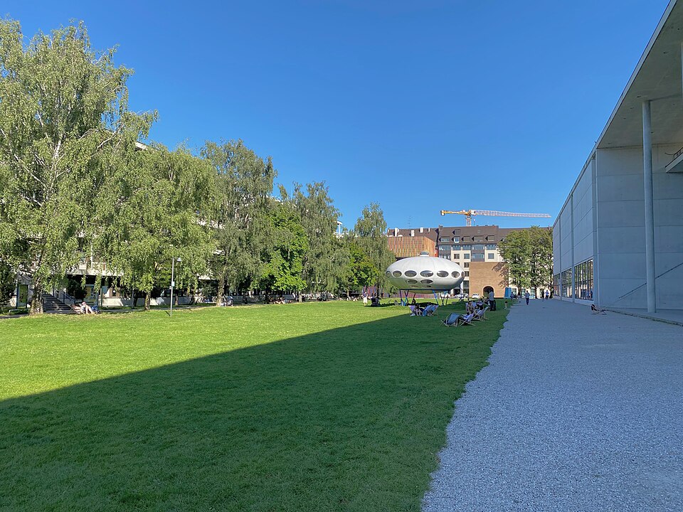 A photograph of Pinakothek der Moderne