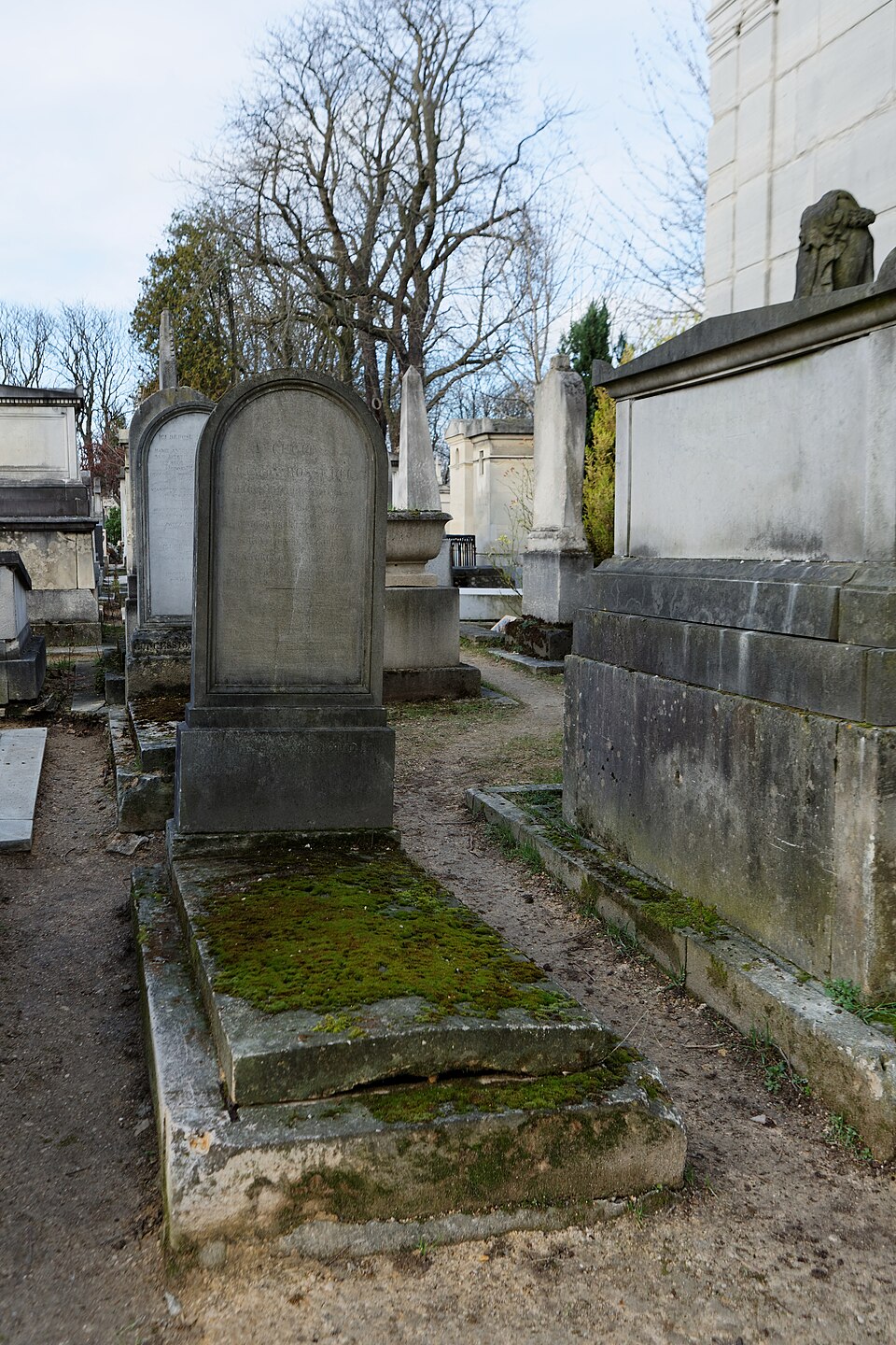 A photograph of Grave of Rossetti