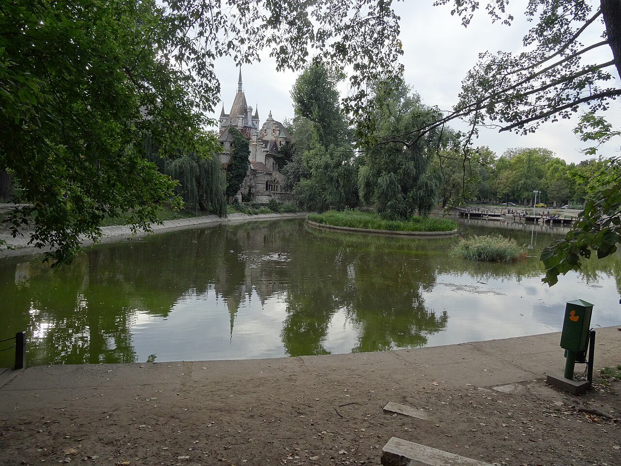 صورة Vajdahunyad Castle