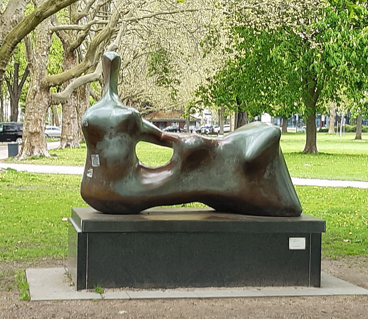 A photograph of Reclining Figure