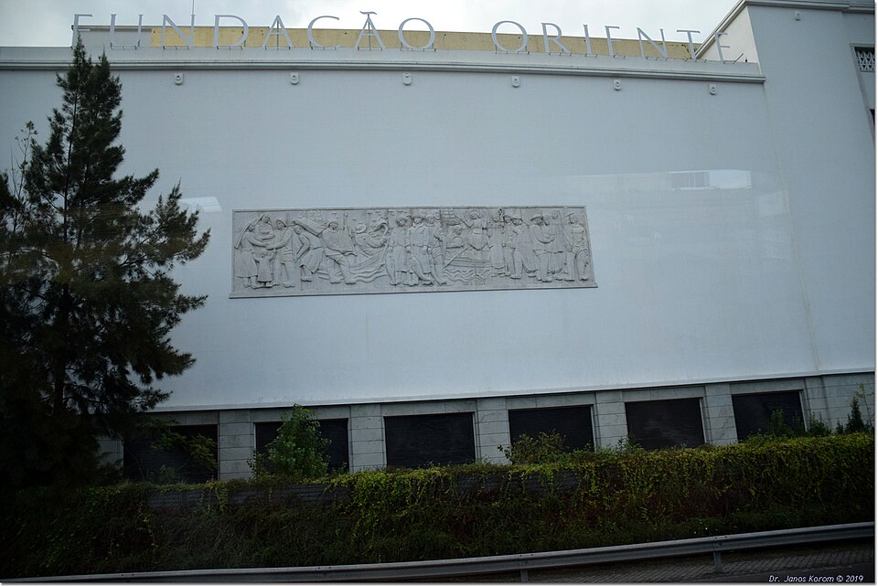 A photograph of Edifício Pedro Álvares Cabral , antigos Armazéns Frigoríficos do Bacalhau, actual Museu do Oriente