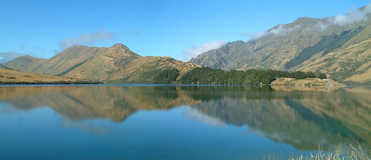 Moke Lake