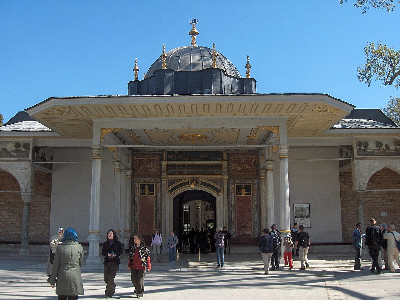 Saadet Kapısı