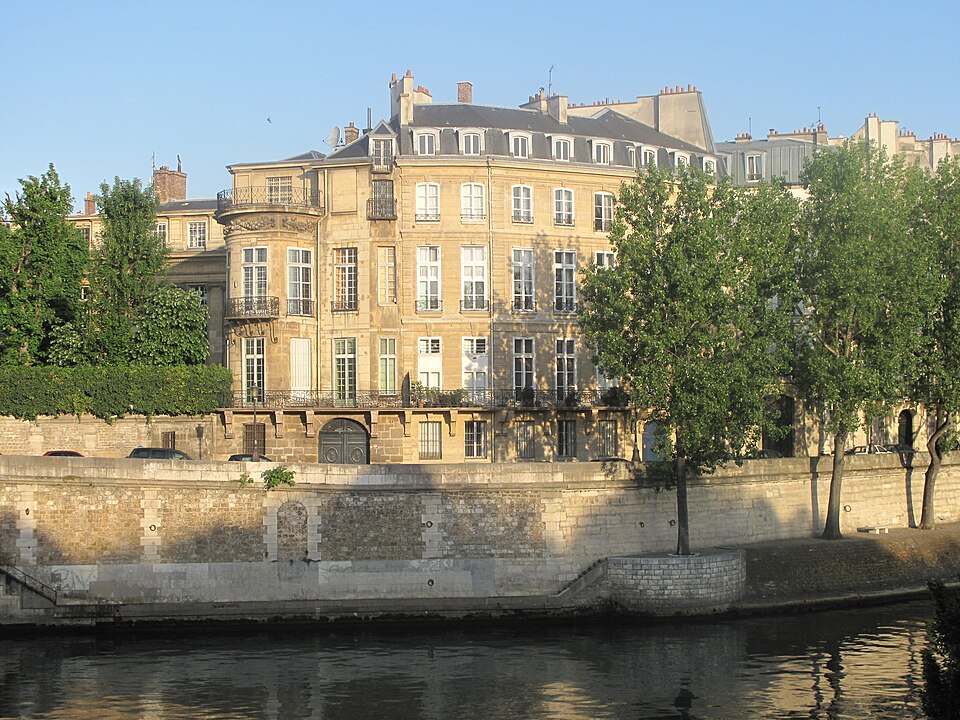 A photograph of Hôtel Lambert
