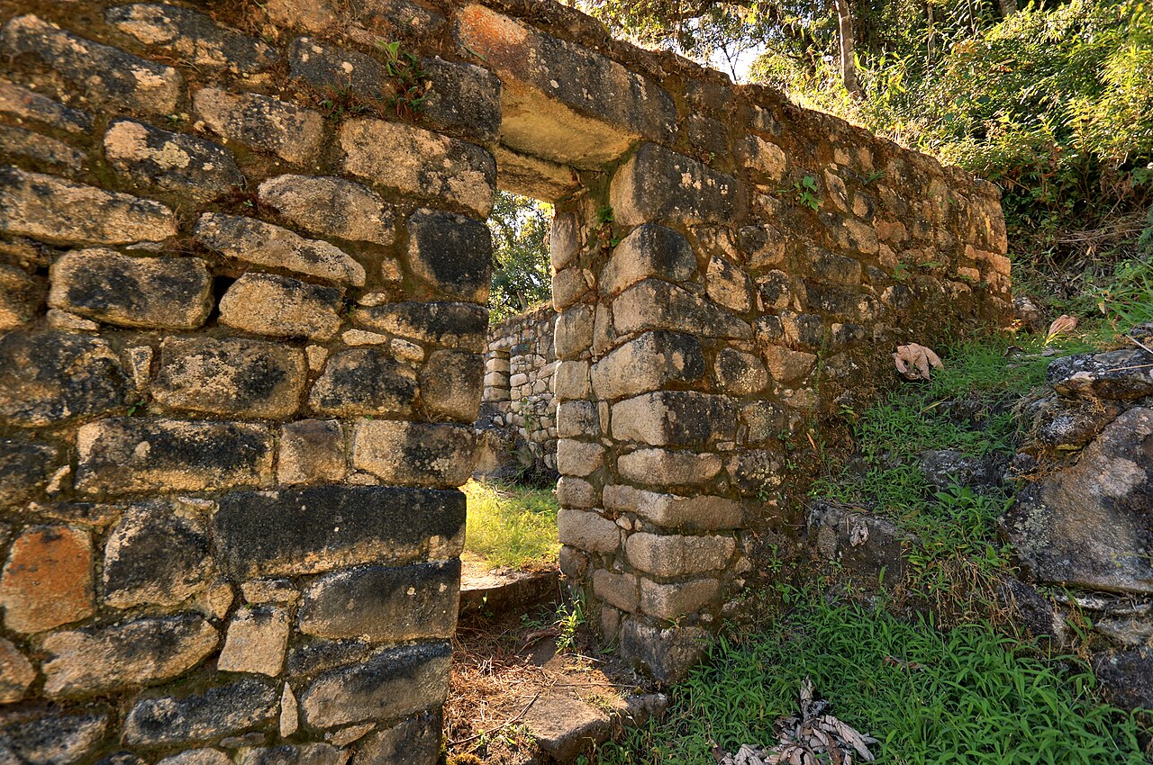 Temple of the Moon fotoğrafı