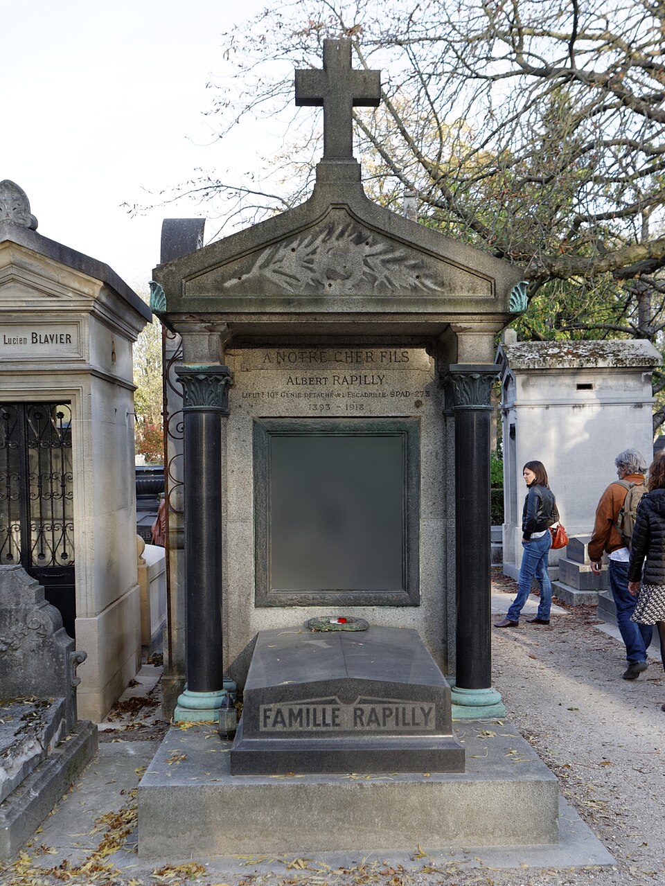 A photograph of Grave of Rapilly
