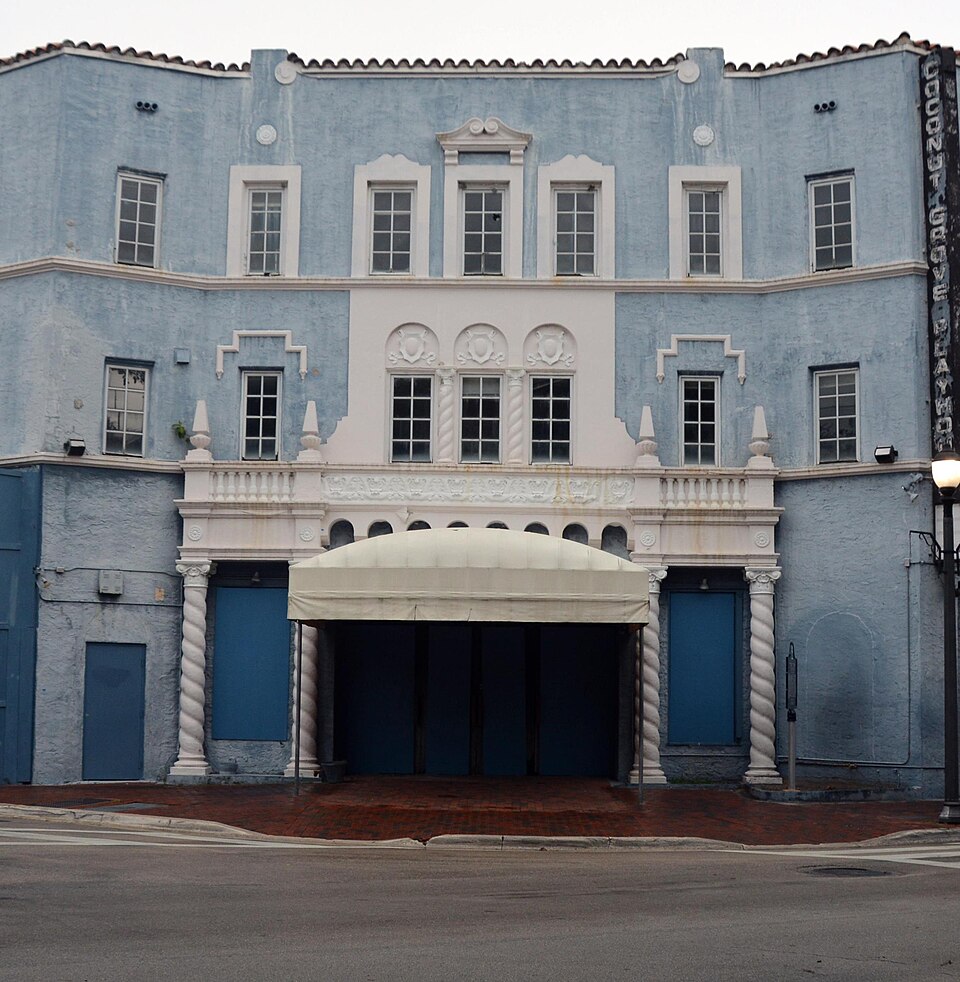 A photograph of Coconut Grove Playhouse