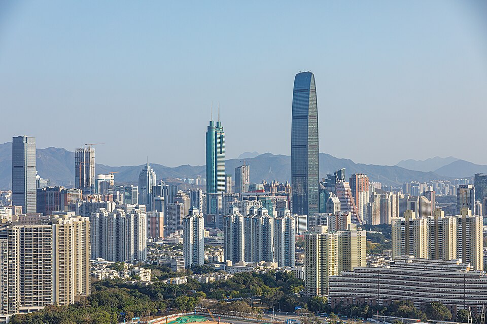 A photograph of Kingkey 100