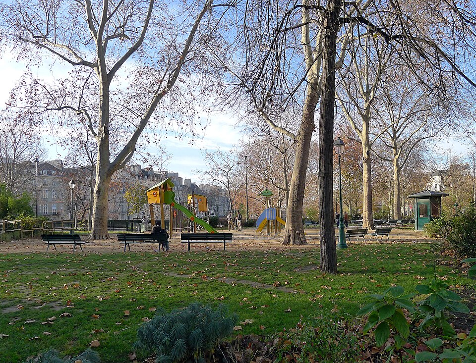 A photograph of square Henri-Galli