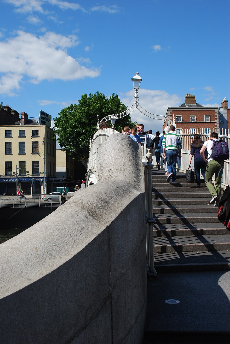 A photograph of Ha'penny Bridge