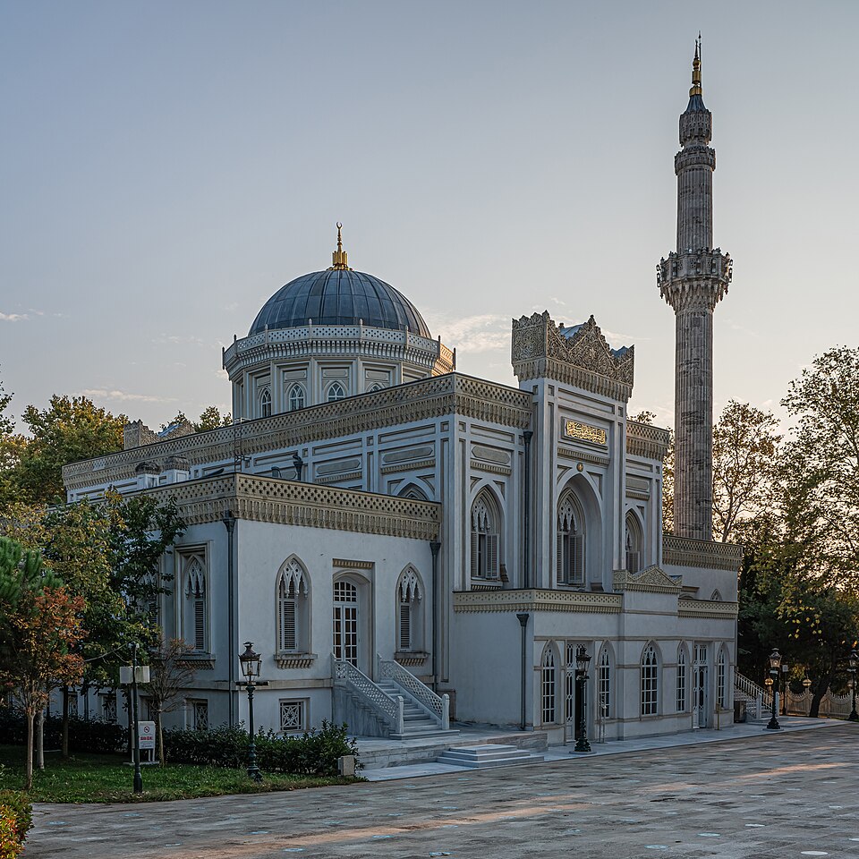 A photograph of Yıldız Camii
