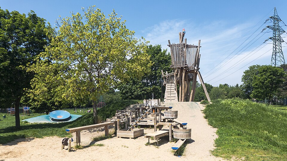 A photograph of Floridsdorfer Aupark