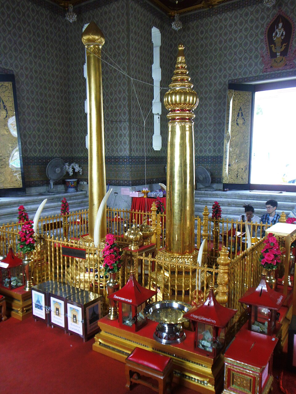 A photograph of Bangkok City Pillar Shrine