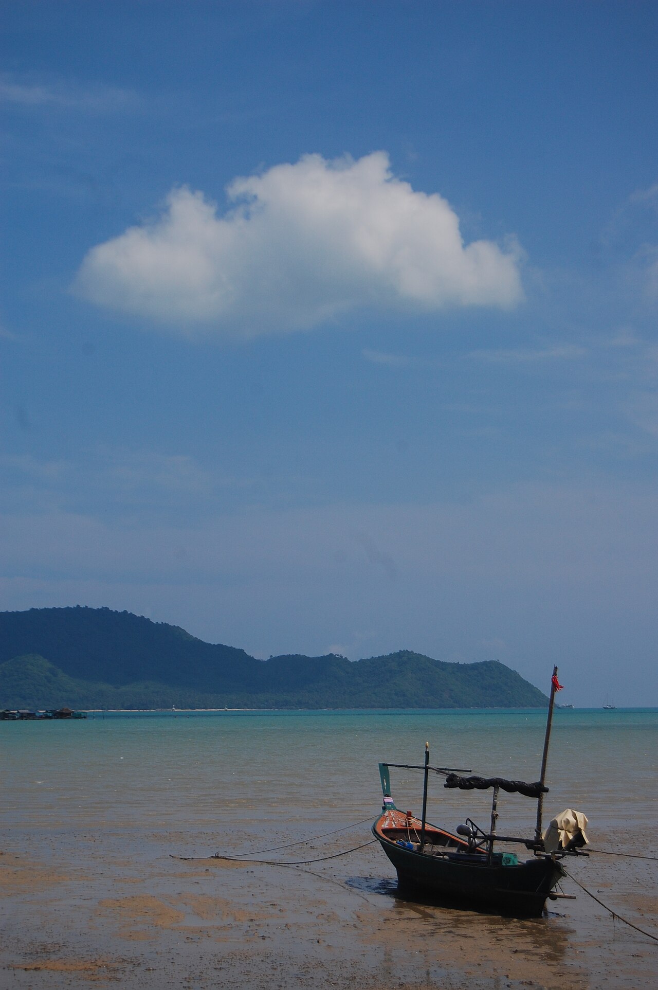 Chalong Beach의 사진