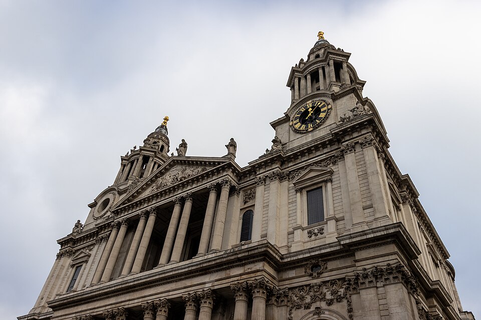 A photograph of St Paul's Cathedral
