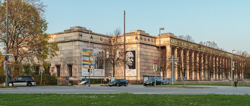 A photograph of Haus der Kunst
