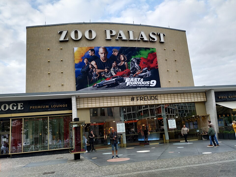 A photograph of Zoo Palast