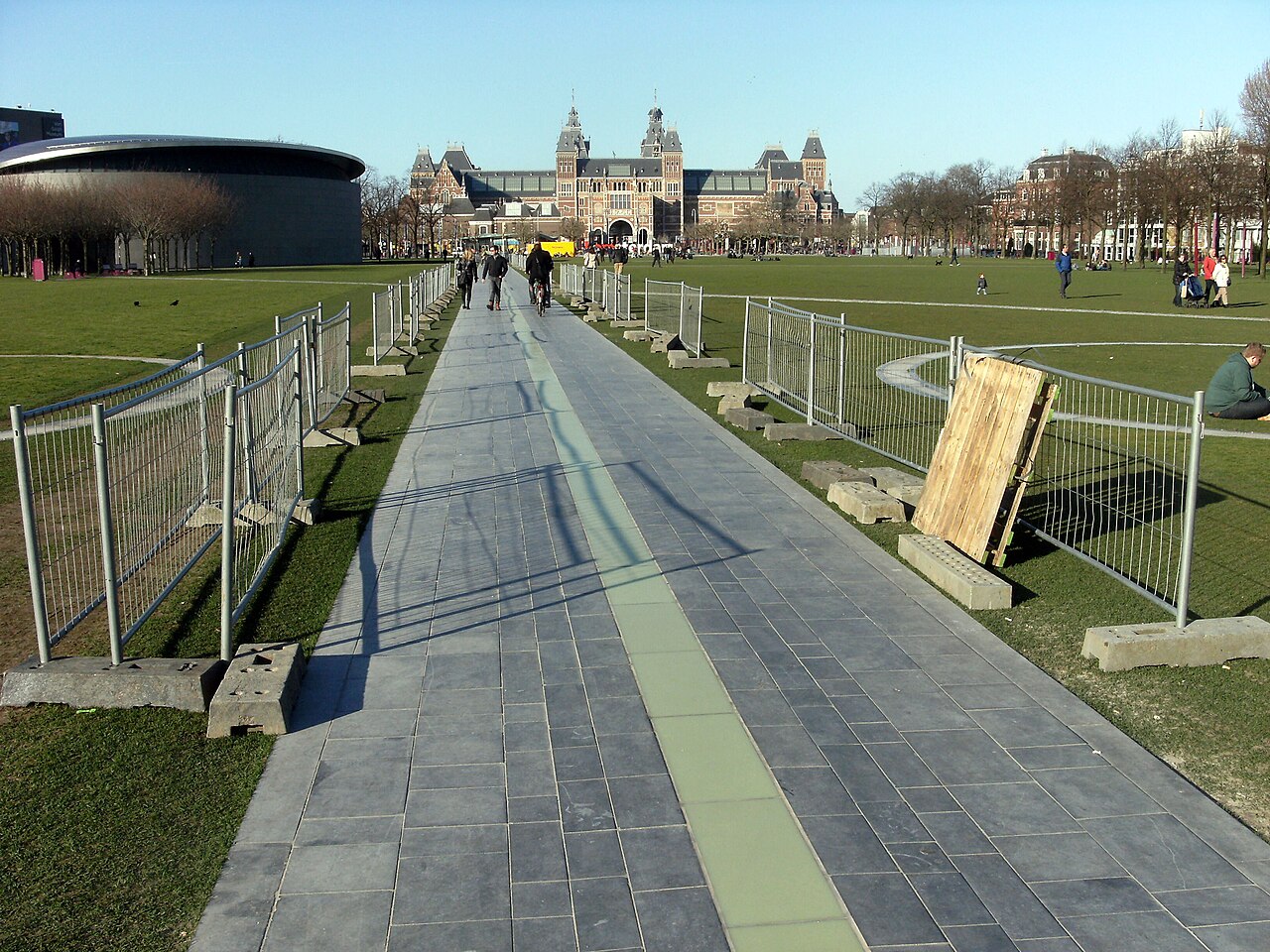 Museumplein fotoğrafı