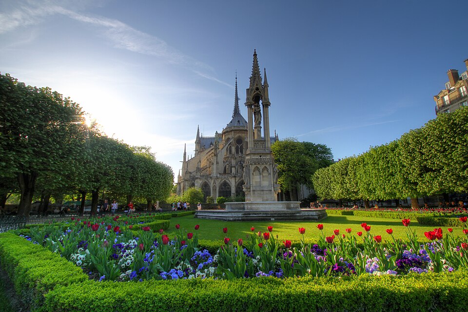 A photograph of square Jean-XXIII