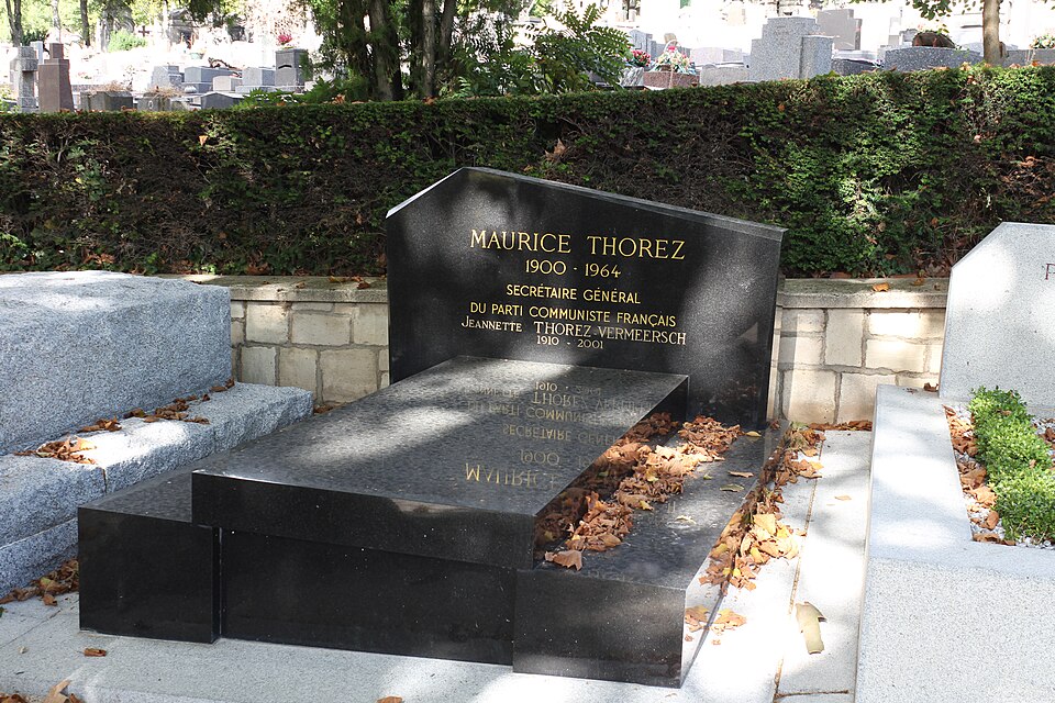A photograph of Grave of Maurice Thorez