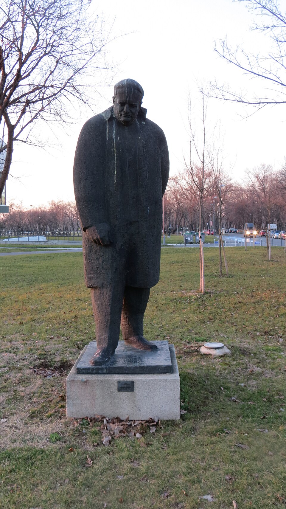 A photograph of Spomenik Borisu Kidriču u Beogradu
