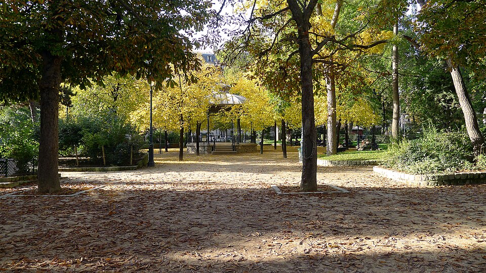 A photograph of square des Épinettes