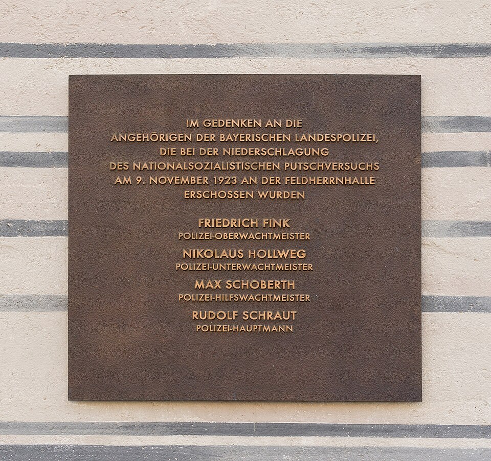 A photograph of Feldherrnhalle