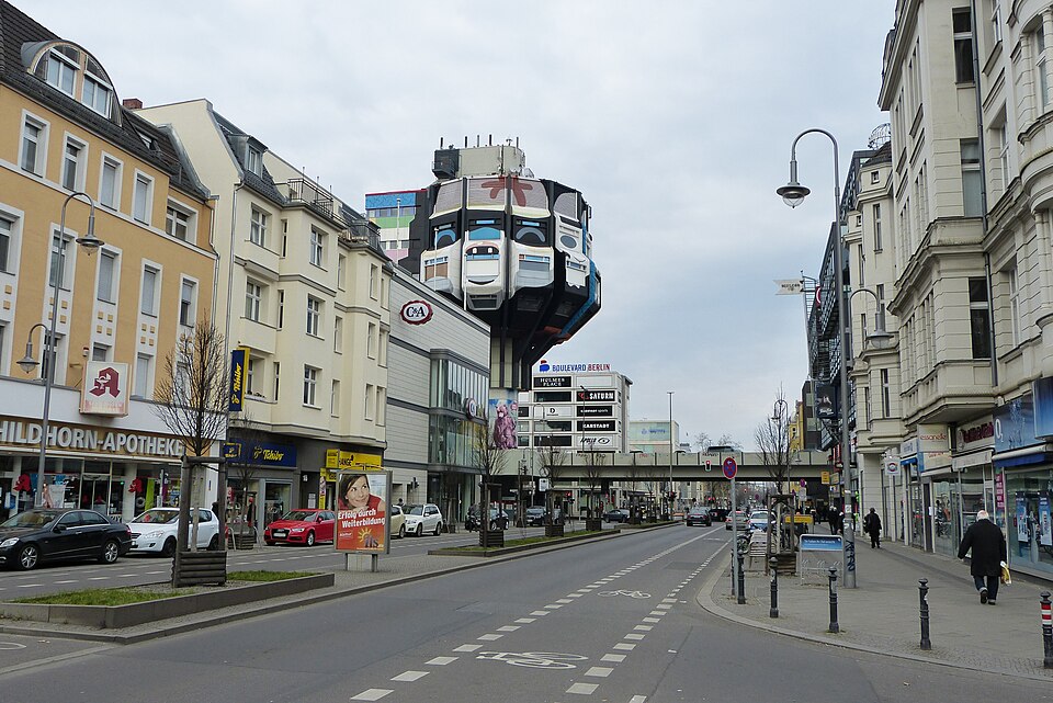 A photograph of Bierpinsel