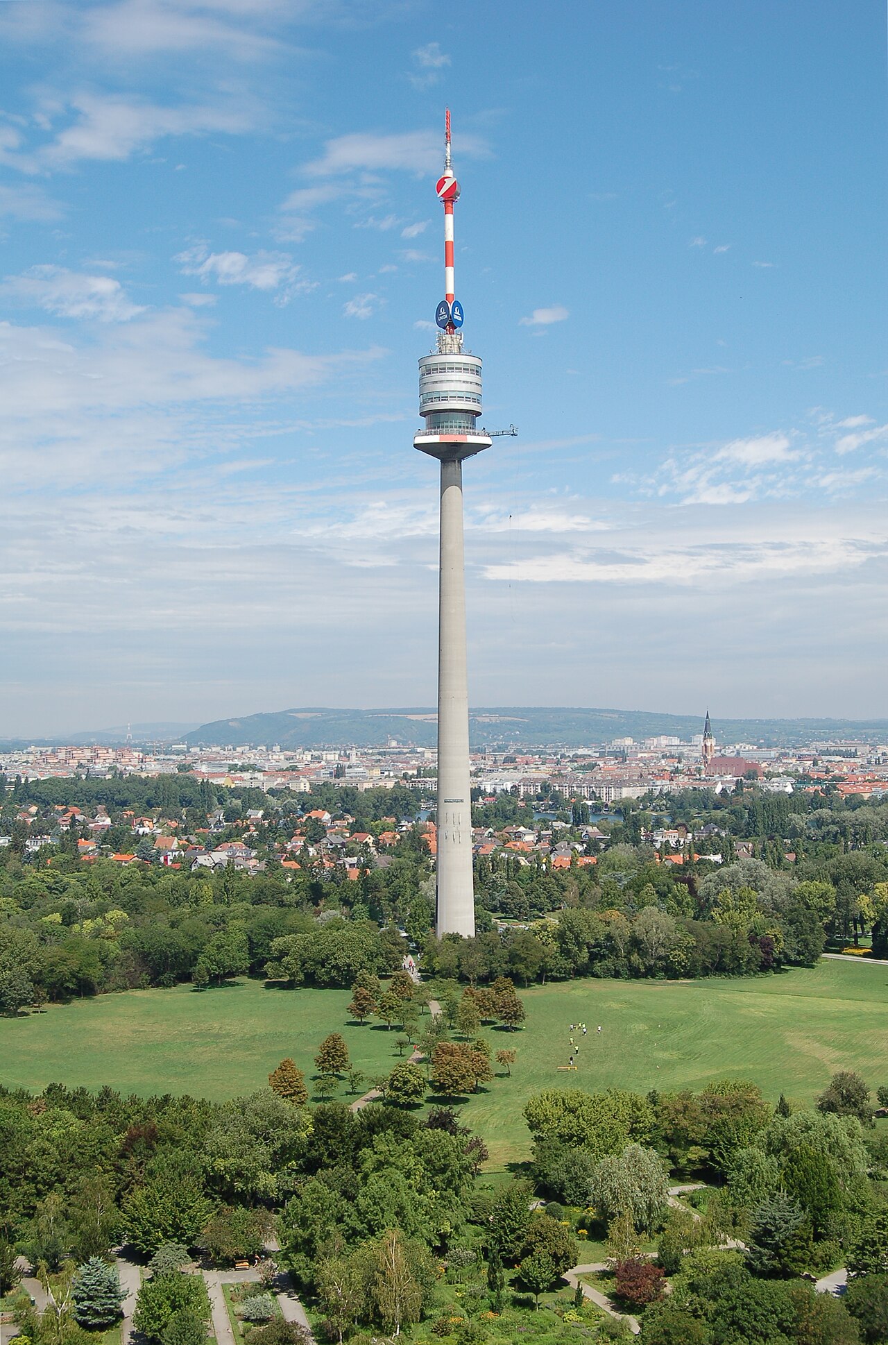 Donauturm fotoğrafı