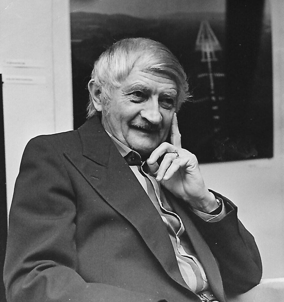 A photograph of Álmos