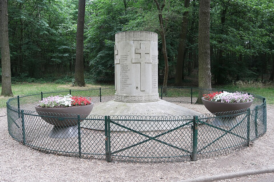 A photograph of Fusillés de la cascade du bois de Boulogne
