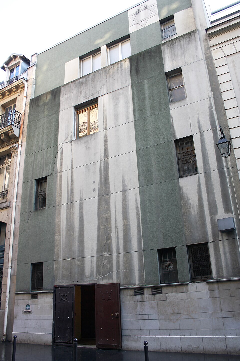 A photograph of Synagogue Rachi